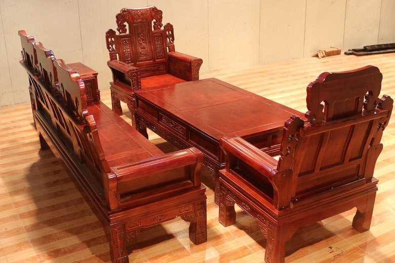 新款古典仿古沙发 客厅实木沙发 单人三人组合沙发 香樟木沙发