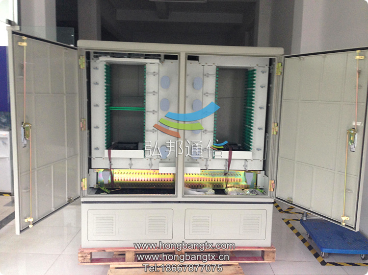 576芯光缆交接箱产品介绍(防水防尘)