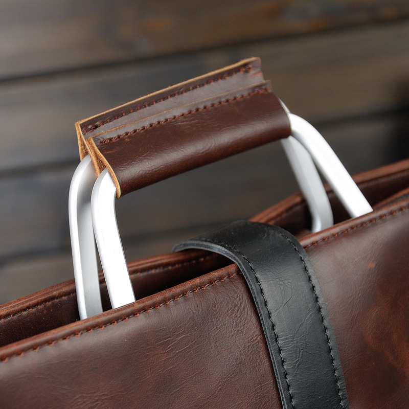 2024 Lässige Single-Shoulder-Crossbody-Tasche aus trendigem Crazy Horse-Leder für Herren, schlichte, elegante Dokumententasche_voghion.com