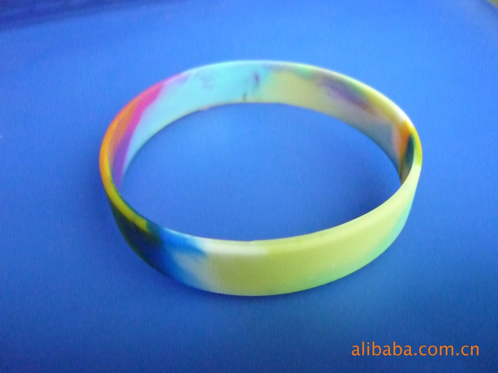 Silicone bracelet, accessory