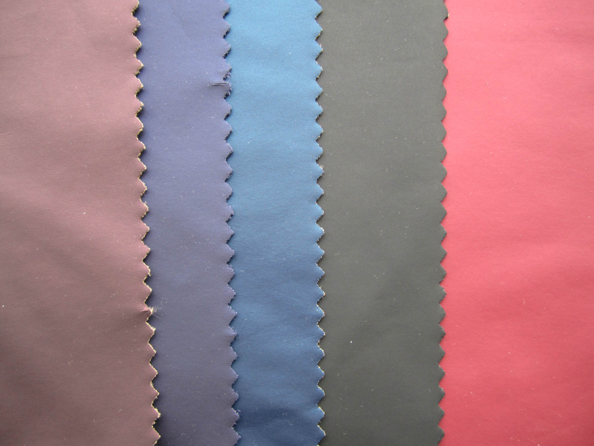 厂家直销PU打底裤女士皮裤高弹特软超薄哑光修身显瘦柔感人造质感