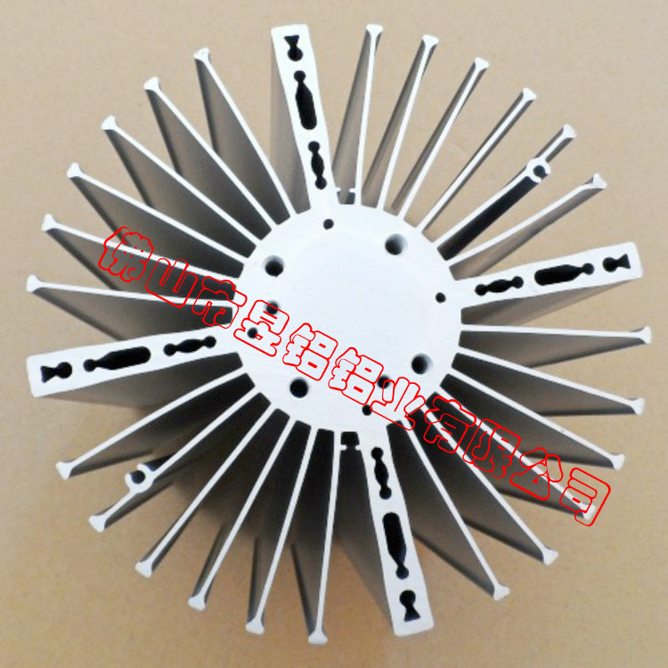 供应6061-T5大功率梳子散热器铝材太阳花灯照铝合金型材铝制