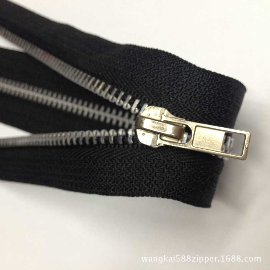 4AA69A0DC0CDDDE135DEB59DD62A99