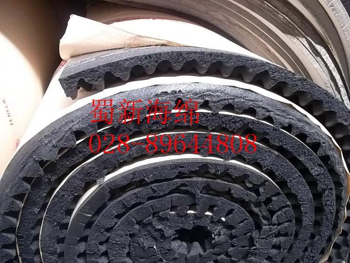 厂家供应单面胶聚氨酯鸡蛋绵 背胶波浪吸音海绵 自粘波峰消音海绵