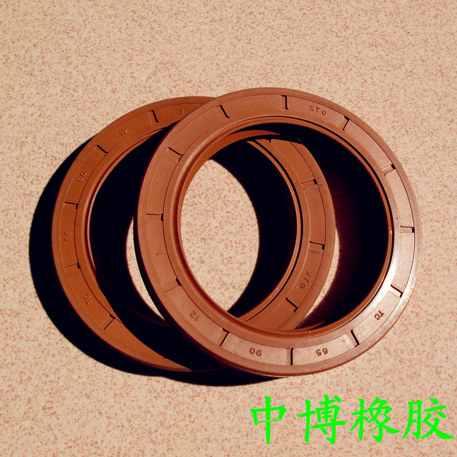 供应性能优越氟胶油封丁腈胶骨架TC耐油耐用标准件机械