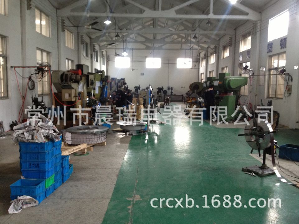 产品高速冲压加工