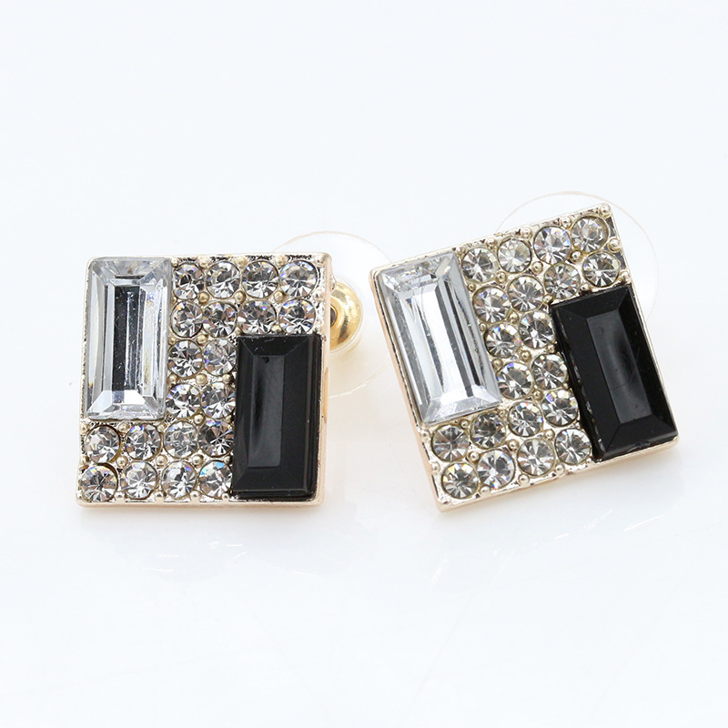 Korean Black And White Super Flash Diamond Geometric Square Earrings Stereo Earrings display picture 3