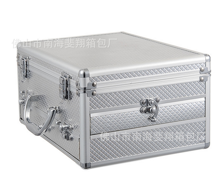 专业按要求定制各类铝合金箱子 多工能工具箱 化妆箱 珠宝首饰箱