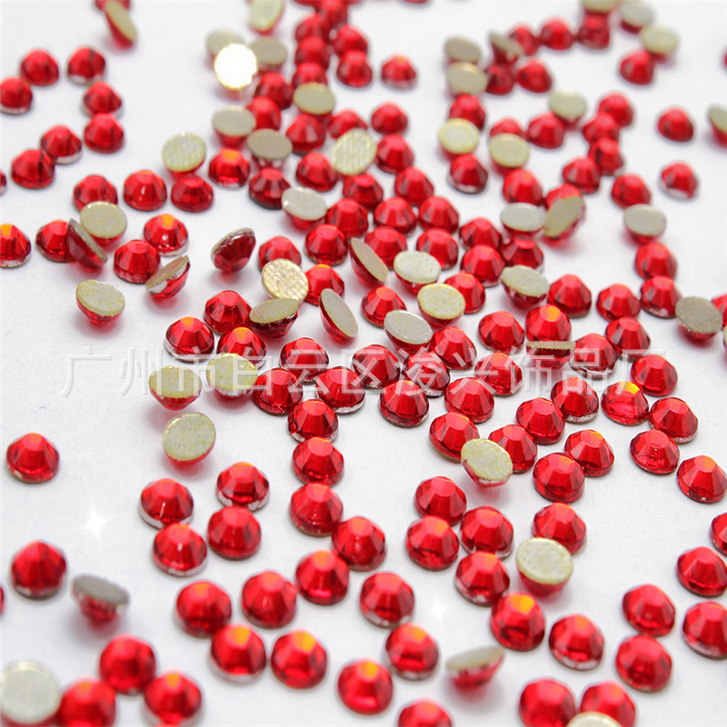 厂家直销SS16优质大红色捷克钻 多种规格颜色可选