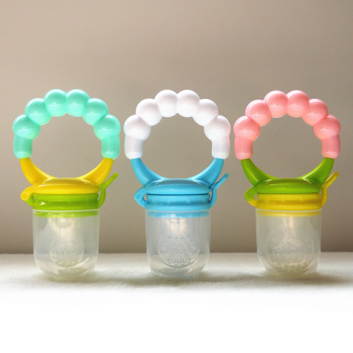 Factory direct sales wholesale ring nutritious fruit and vegetable chew bag baby rattle chew snack pacifier chew snack