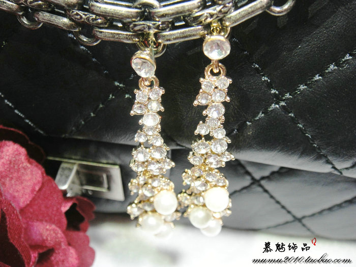 Earrings Sparkling Fringed Pearl Long Earrings display picture 5