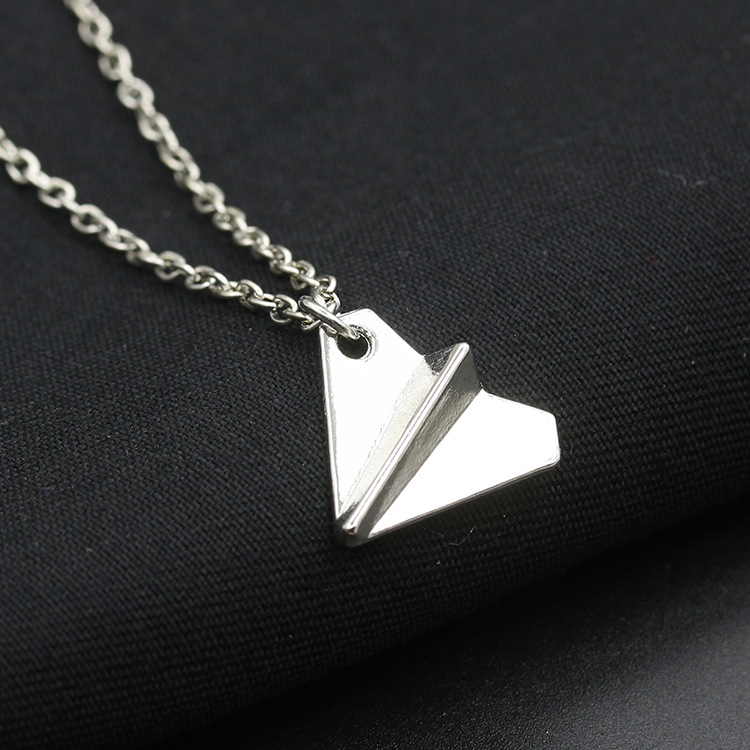 Best Selling Aircraft Necklace Origami Airplane Pendant Necklace Environmental Alloy Plating Necklace display picture 6