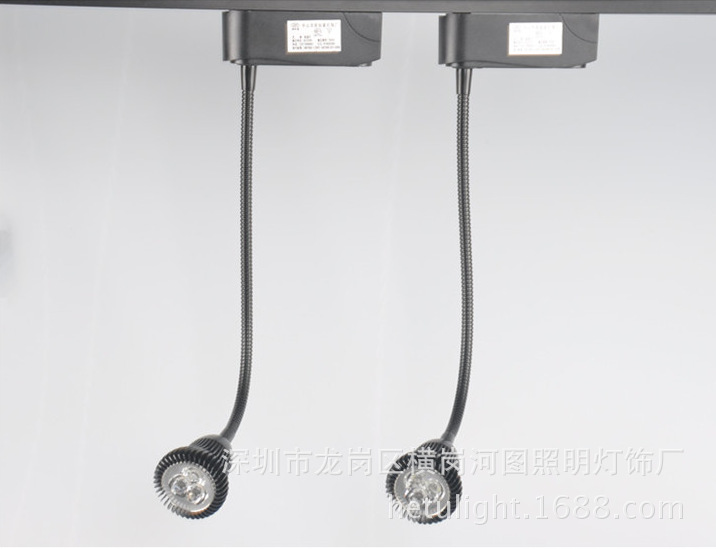 工厂直销的LED导轨灯 轨道灯 软管导轨服装店专用