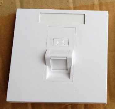 厂家供应综合布线 86型斜单口面板