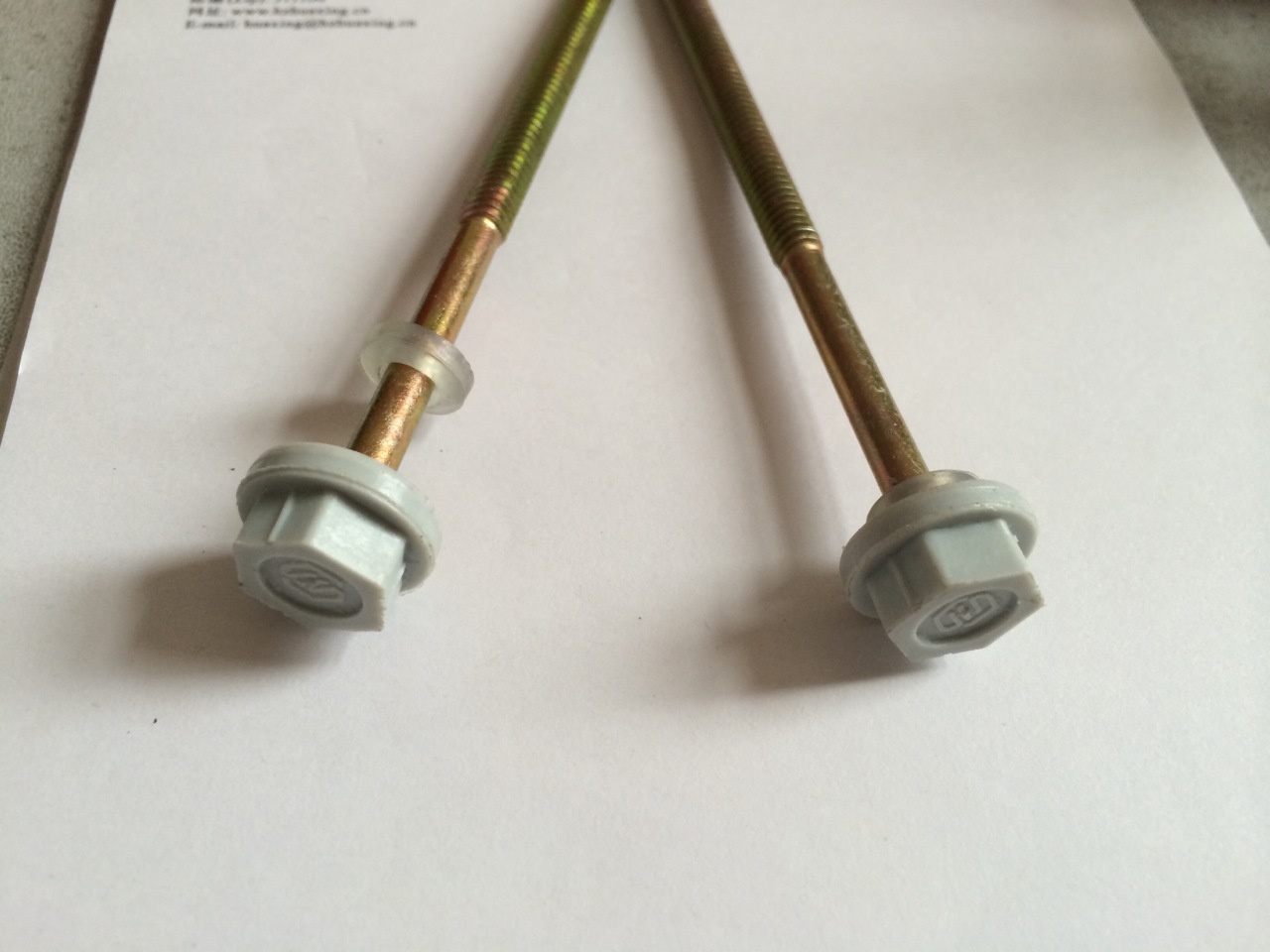 生产供应5.5X125 头部白灰尼龙头钻尾钉尼龙头钻尾螺丝自攻螺钉