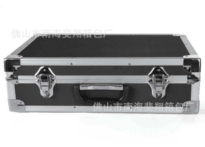 供应各类手提铝箱 铝合金工具箱 仪器箱 铝制包装箱 批发定制