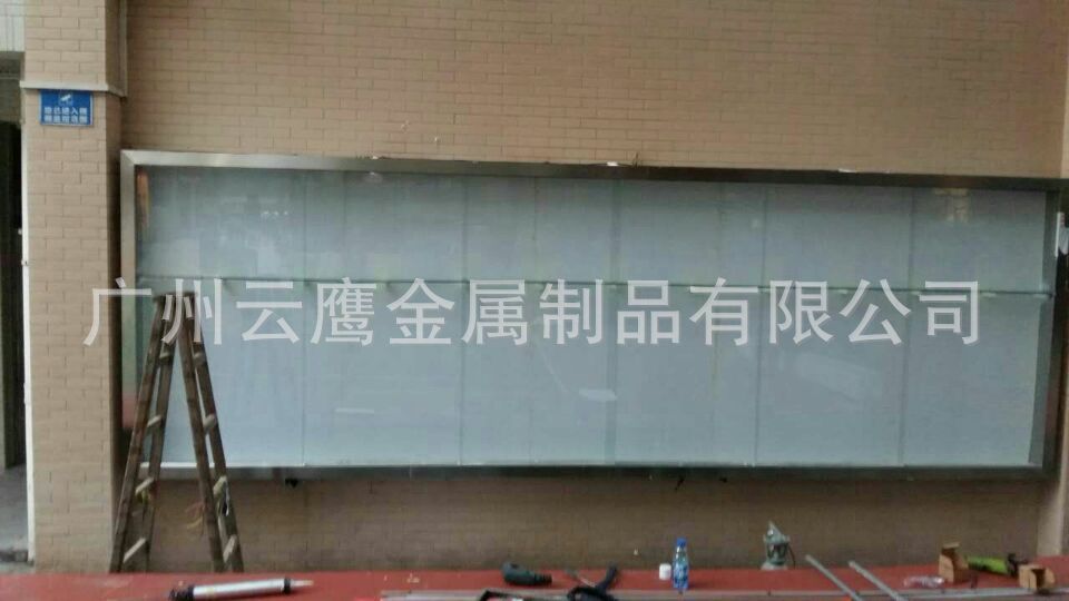 小区宣传栏  烤漆宣传栏  不锈钢宣传栏  校园文化   户外宣传栏