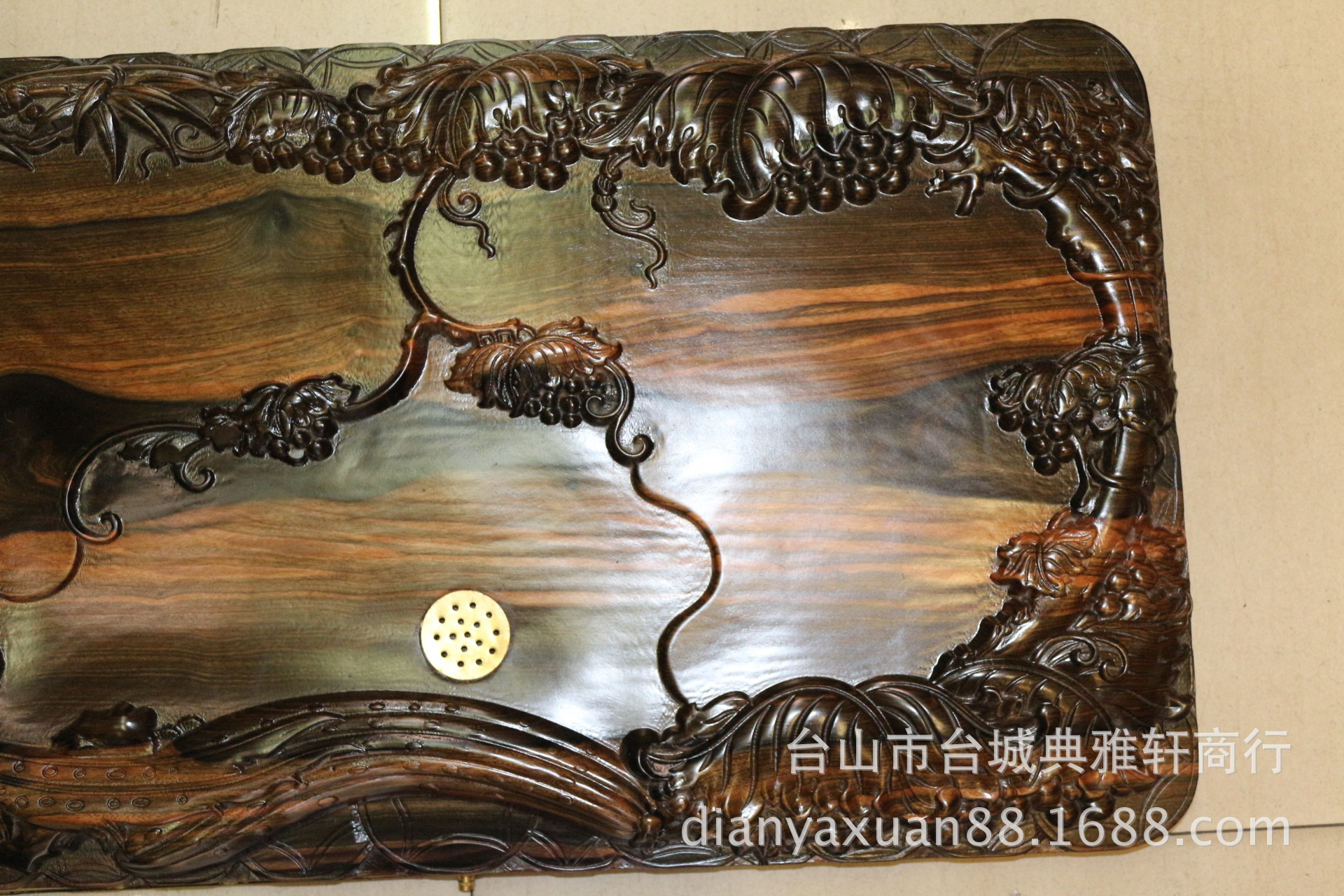 条纹乌木花鸟雕刻茶盘74x40x6 (5)