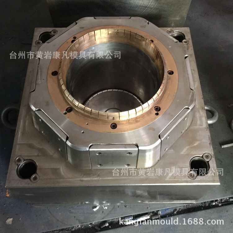 10升16 18升 20升塑料油桶模具，防冻液桶，润滑油脂桶模具价格