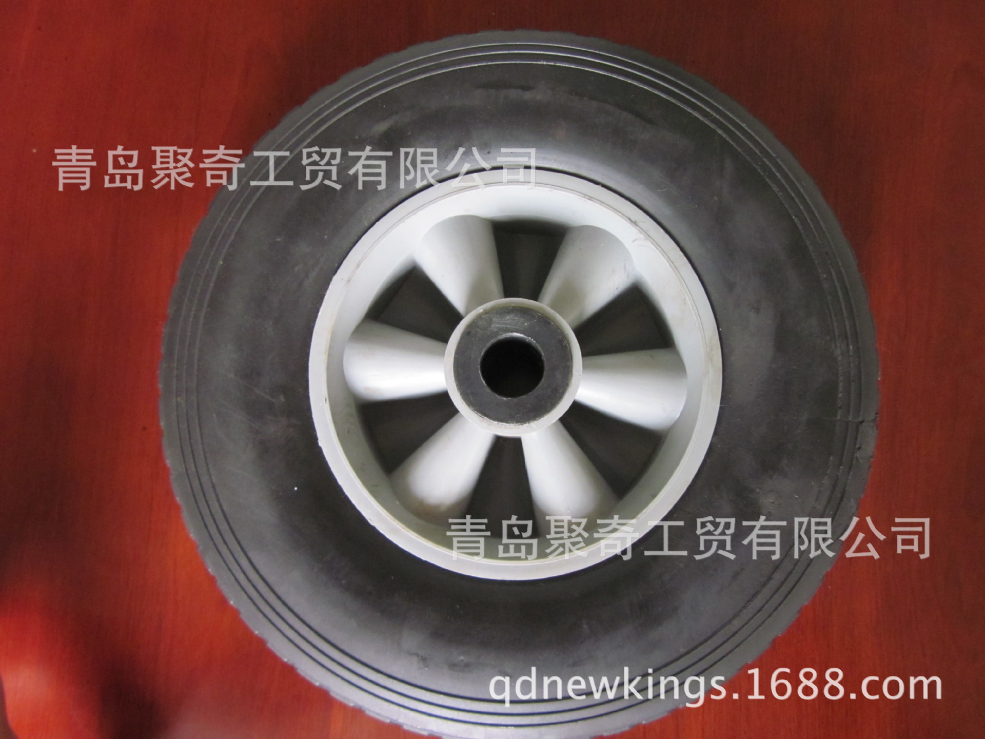 10寸橡胶空心轮 弹性塑胶轮 橡胶充气轮 清扫机车专用