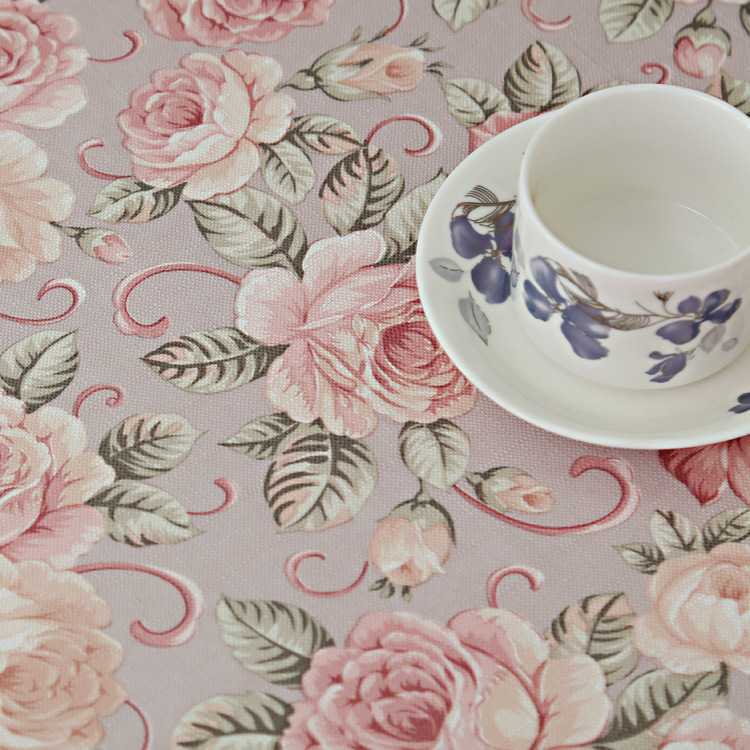 玫瑰花丛粉台布1