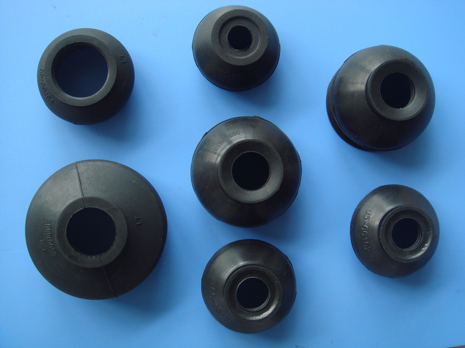 厂家定制生产减振橡胶件 发动机配件 富鑫定制