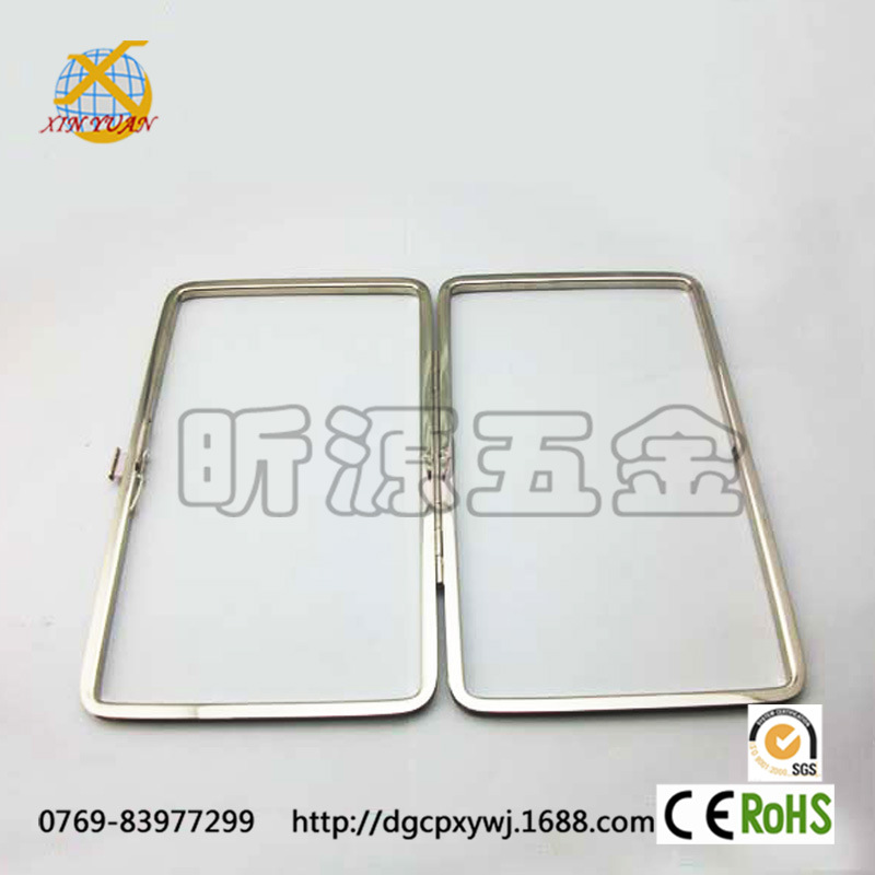 供应钱包五金配件盒花扣，皮包五金铰，挂锁扣