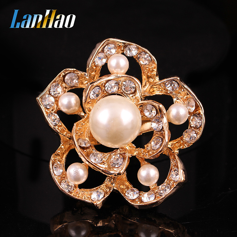 Broche de rosa de perla versátil con diamantes de imitación de moda coreana, hebilla de ramillete, accesorios femeninos_voghion.com