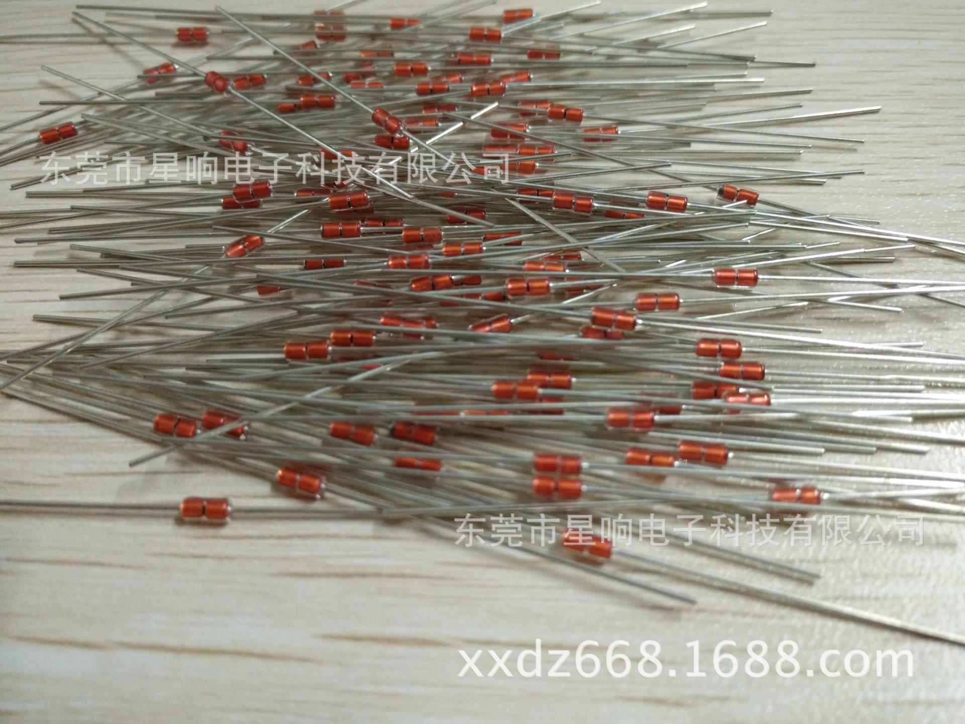 高精度热敏电阻 阻值R25=30K 1% 3950玻璃管NTC电阻 厂家直销