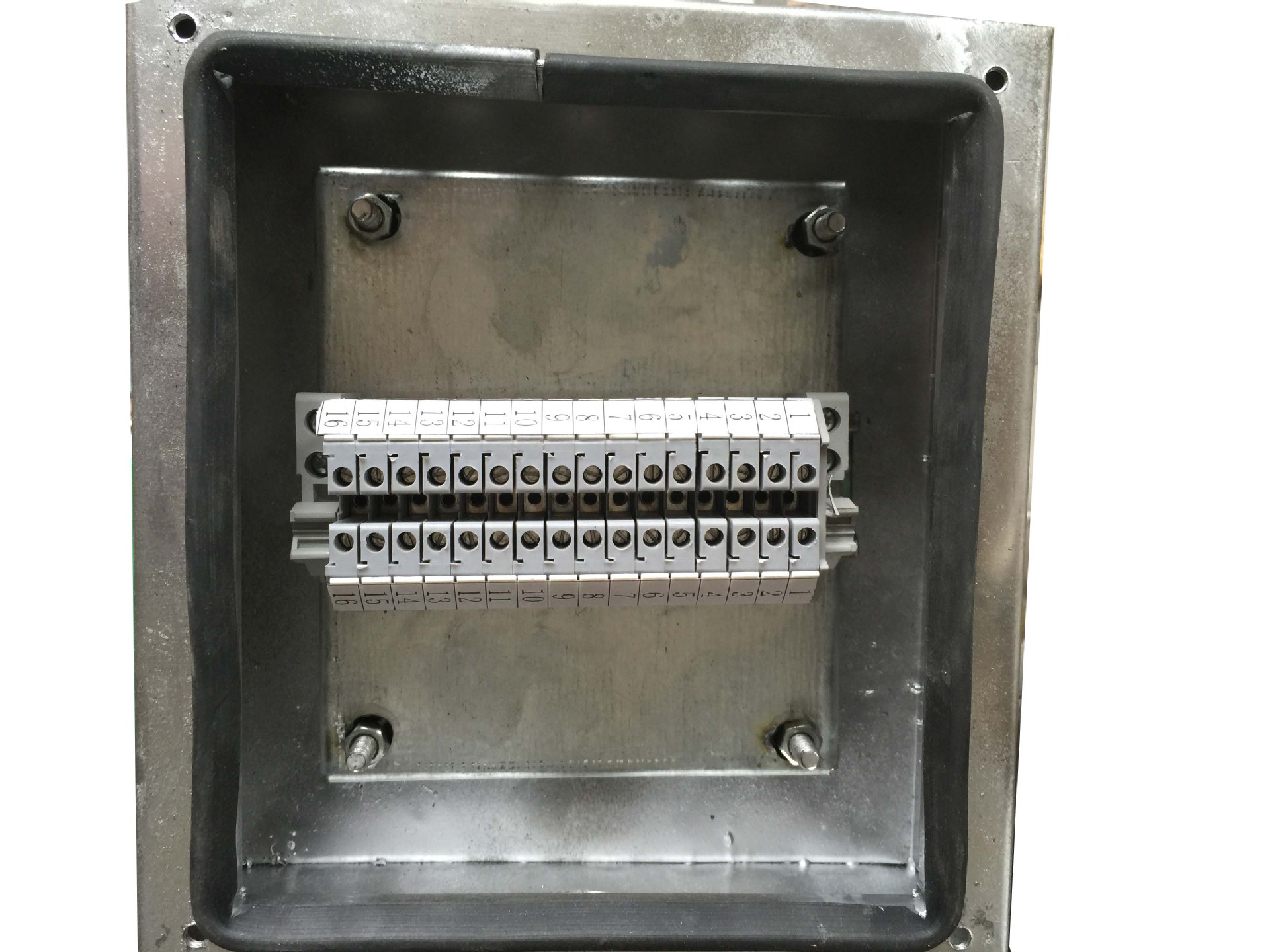 专业生产防爆器材仪表箱 接线盒电源箱 不锈钢配电箱