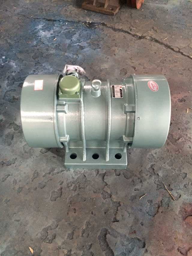 宏达朱命辉供应ZDS-30-2振动电机 功率2.2KW机械设备用电动机新乡