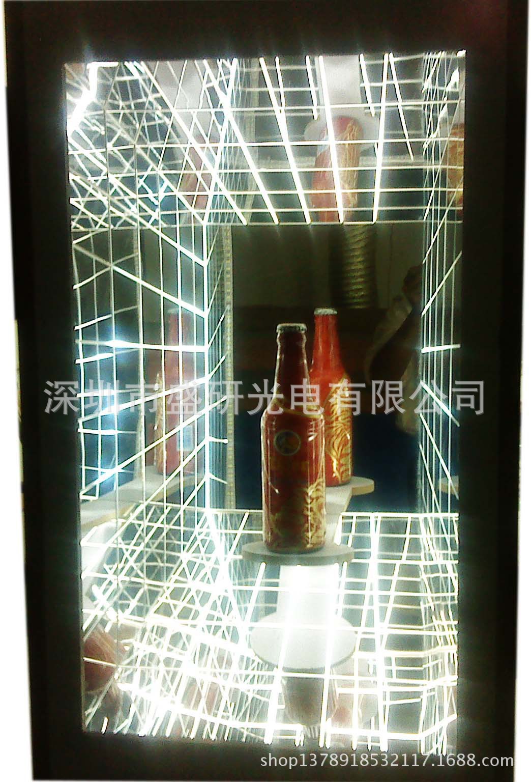 酒吧时光隧道啤酒展示橱窗 啤酒展示橱窗