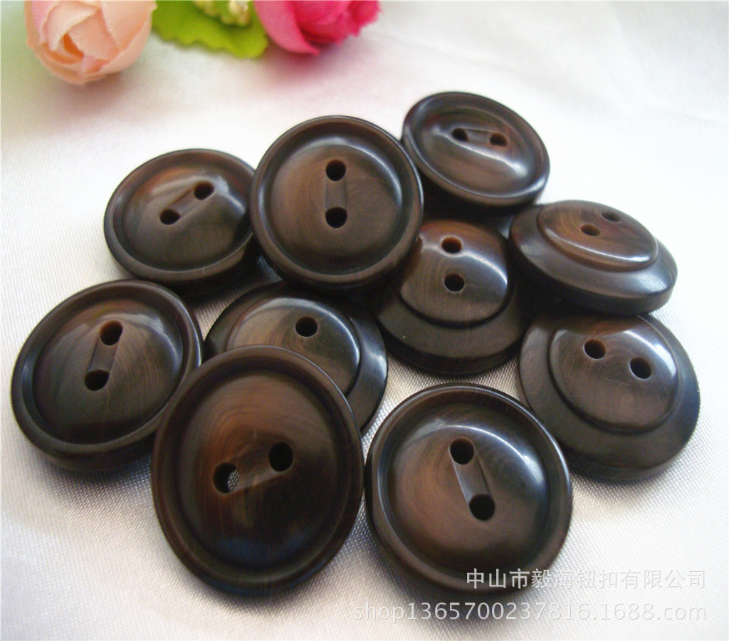 23MM深啡色两眼树脂大纽扣 高档复古风衣大衣扣 呢子大衣扣子定制