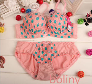 ���lֱ�N�¿� Ʒ�����n��Ů���¶�ɫ���x���c�ٽz߅�������b