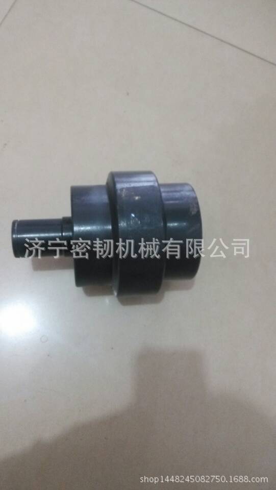 托轮山重建机挖掘机配件JCM906D托轮
