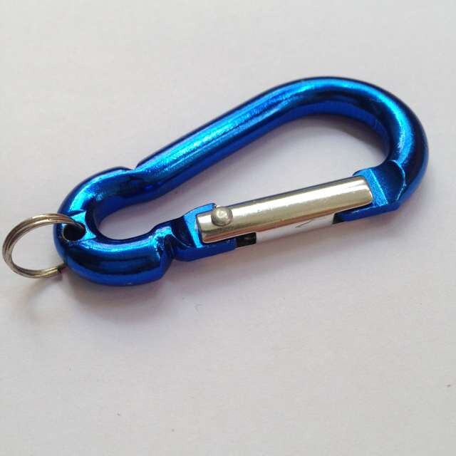 Hot recommend Aluminum Punch holes Carabiner Flatten mountaineering buckle fashion Metal Hooks customized