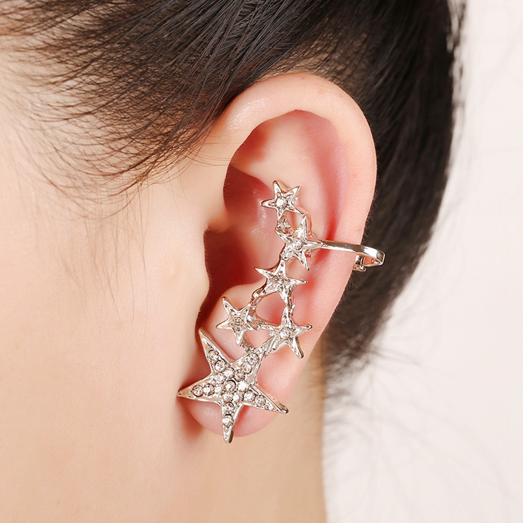 Pince À Os D&#39;oreille Étoile À Cinq Branches En Diamant Punk Hypoallergénique À La Mode display picture 6