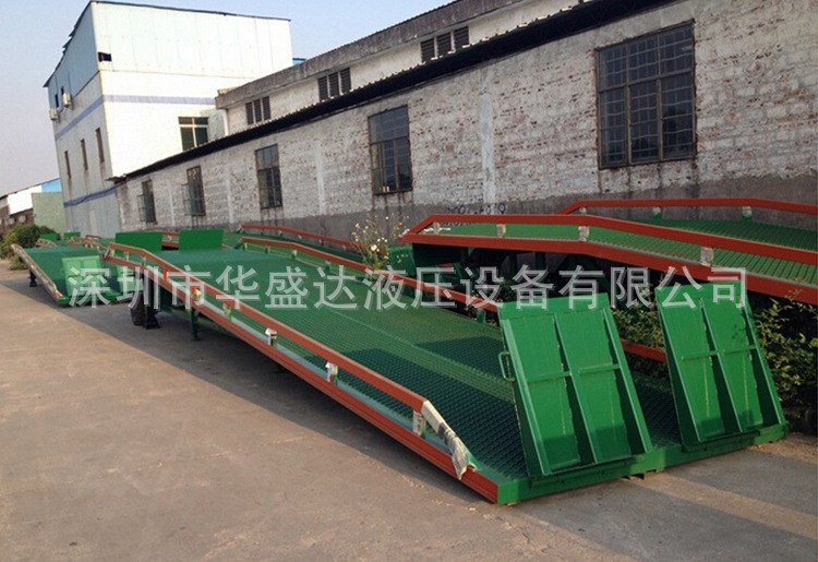 移动式登车桥 液压移动登车桥 起重装卸登车桥 集装箱装卸