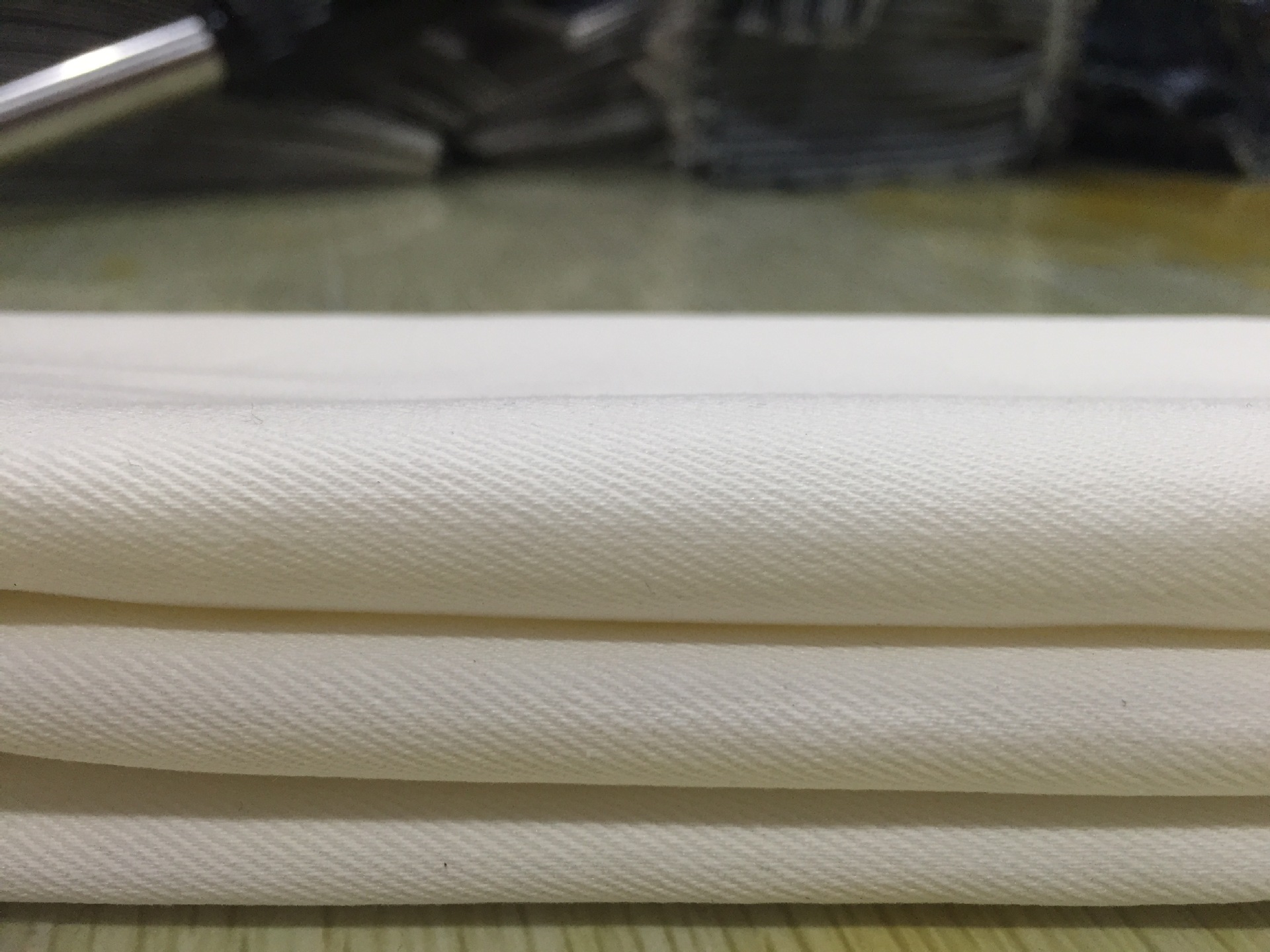 漂白 本白牛仔面料 白色弹力牛仔布 染色 女裤料 牛仔布料欧美风-阿里巴巴