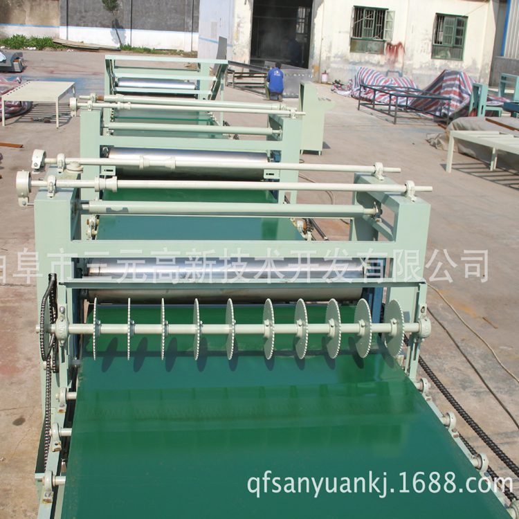 曲阜三元珍珠岩门芯价格板设备 珍珠岩门芯板设备 门芯板设备