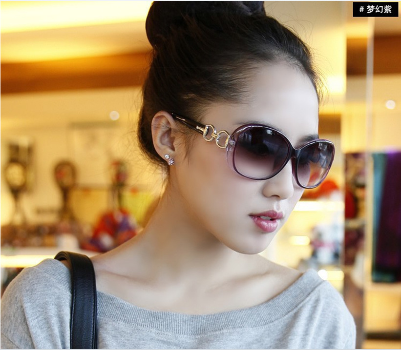 9509 新款女士太阳镜 欧美潮流墨镜工厂批发现货供应时尚眼镜