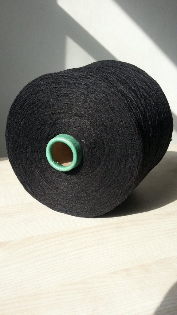 28NM/2毛腈纱15/85  固体毛腈 澳毛混纺纱