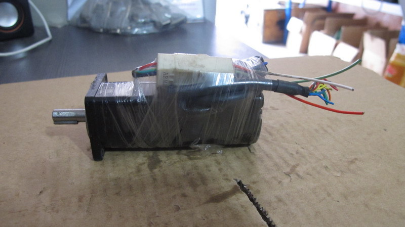 台州信达 二手安川电机 SGM-01A314 保修三个月 询价