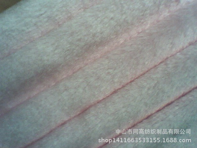 中山厂家直销纬编服装绒布面料 小毛皮剪沟条条毛绒