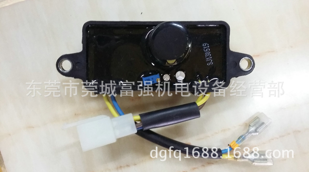 2KW3KW调压器
