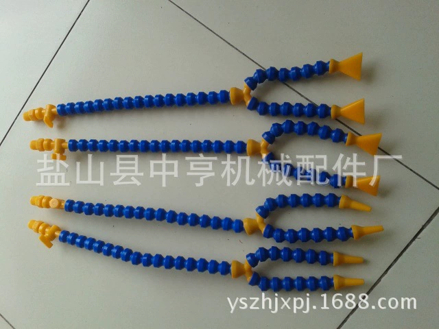 Пластиковая раздвоенная охлаждающая трубка. Регулируемая универсальная Y-образная нейлоновая бамбуковая трубка с тройным шлангом для охлаждающей жидкости станка.