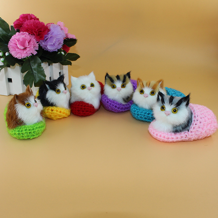 Simulación de gatos llamará lindos juguetes de peluche Simulación de gatos adornos Zapatillas de ojos abiertos Gatos muñecas Gatos niños cognición