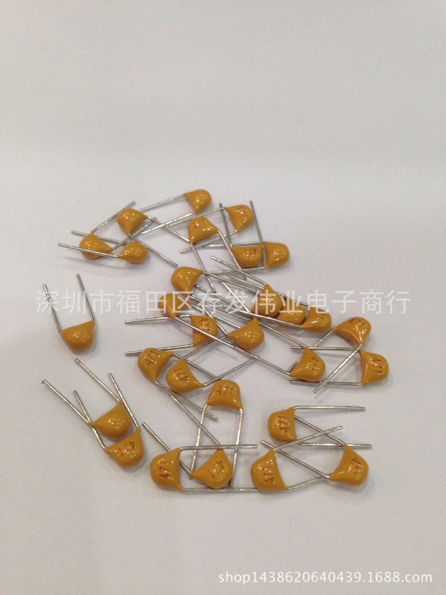 独石电容50V18P 18PF  脚距P5.08mm 10%误差