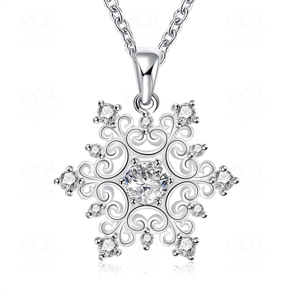 Simple Style Snowflake Copper Inlay Zircon Pendant Necklace 1 Piece display picture 1