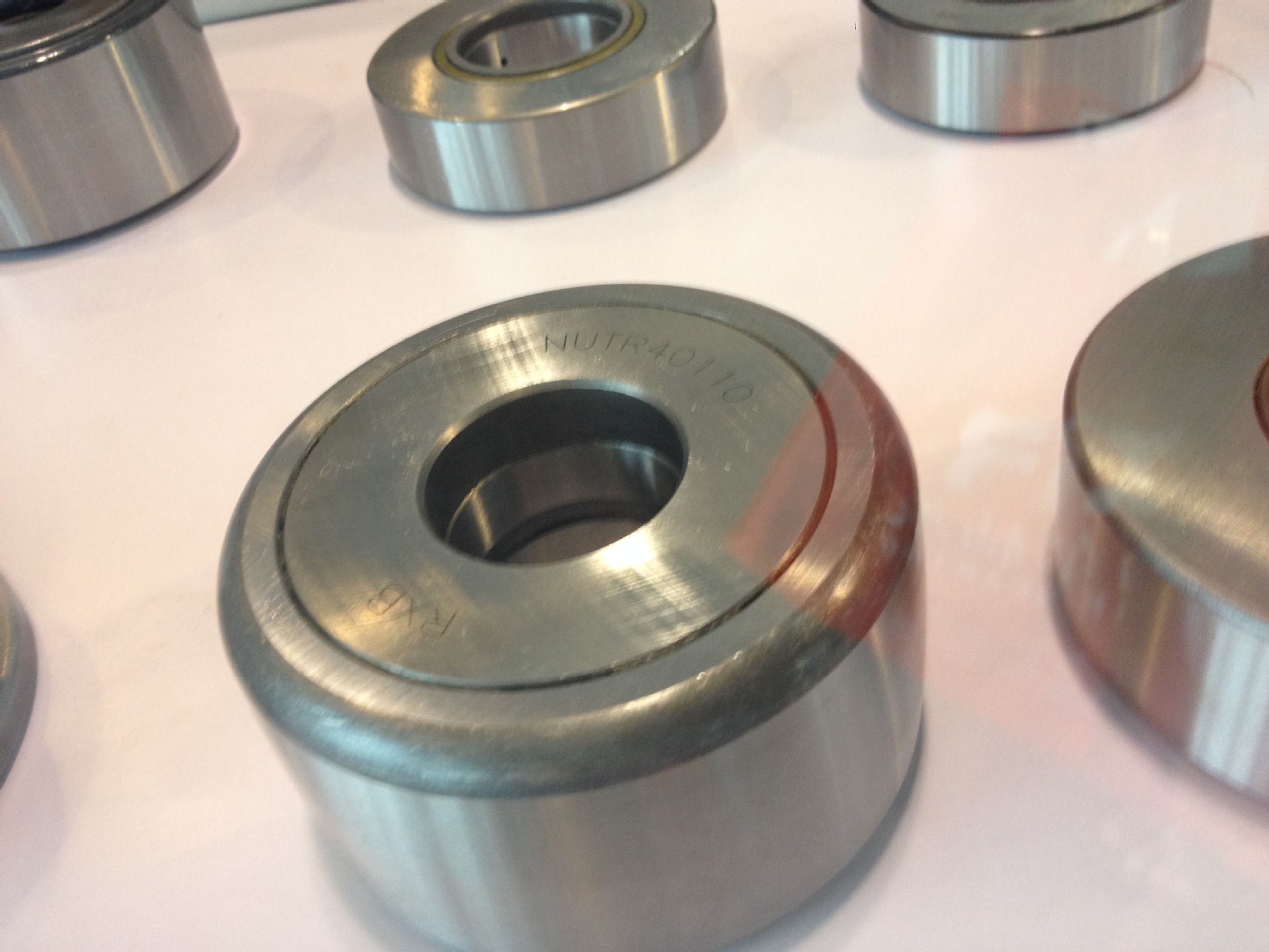 现货供应英制支承滚轮轴承NUTR302/3AS 滚动轴承